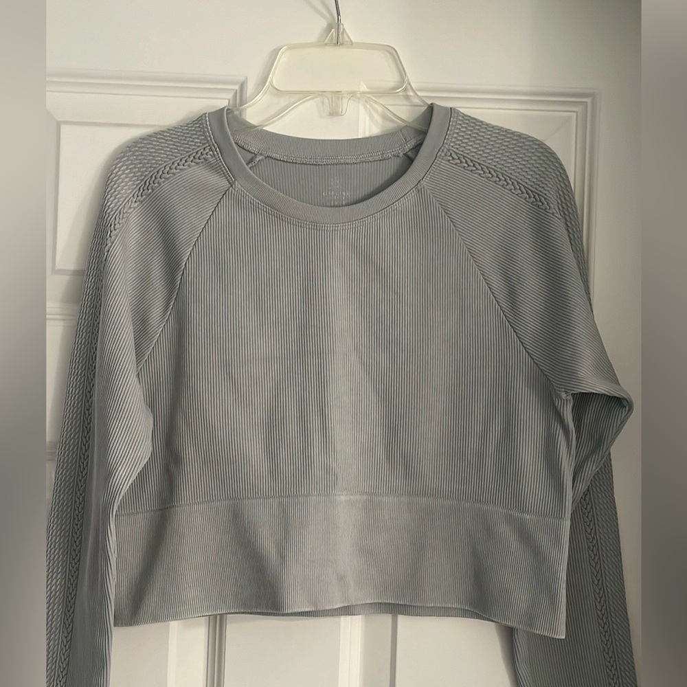 AERIE ATHLETIC CROPPED LONGSLEEVE